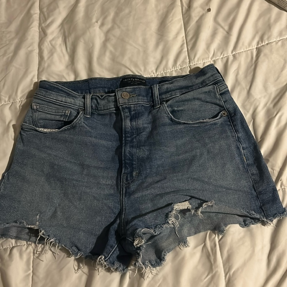 Lucky Brand 🍀 medium wash denim shorts
